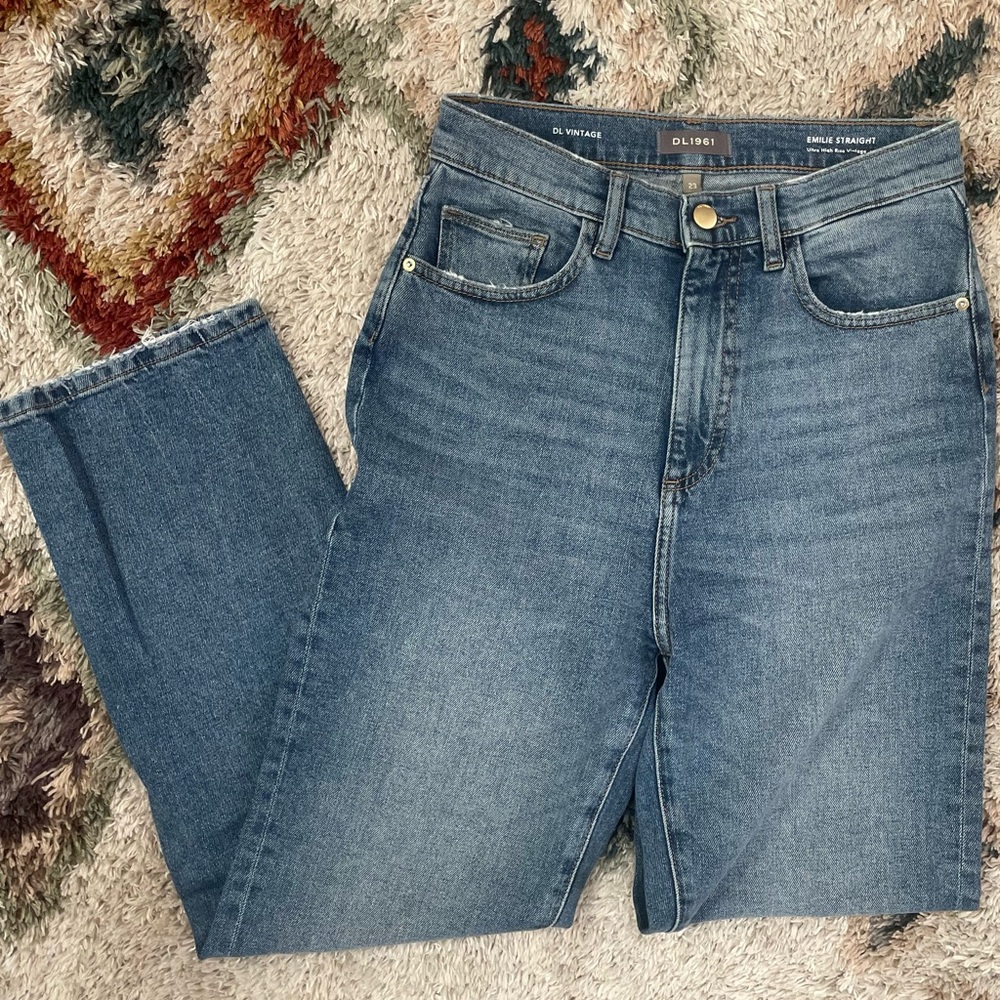 DL1961 Emilie Straight Ultra High Rise Vintage Ankle Jeans